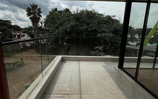 5-Bedroom All Ensuite Villas on own compound