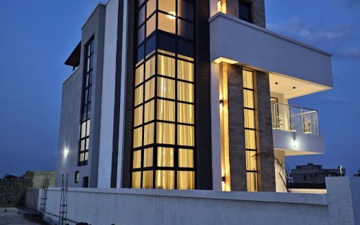 🏡 5 Bedroom Home with DSQ for Sale – Only KSh 17.7M